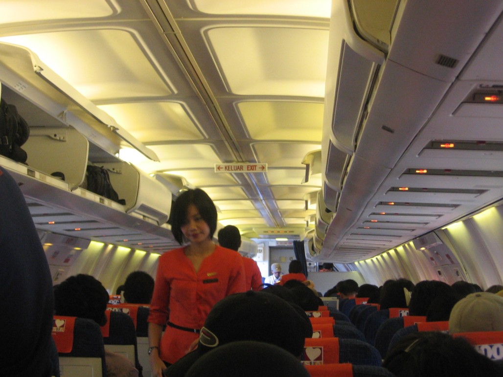 Perjalanan dengan Pesawat Batavia Air Surabaya Jakarta 